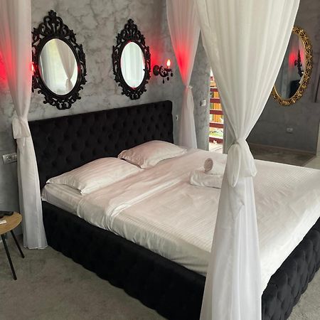 La Protap Calimanesti Hotel ภายนอก รูปภาพ