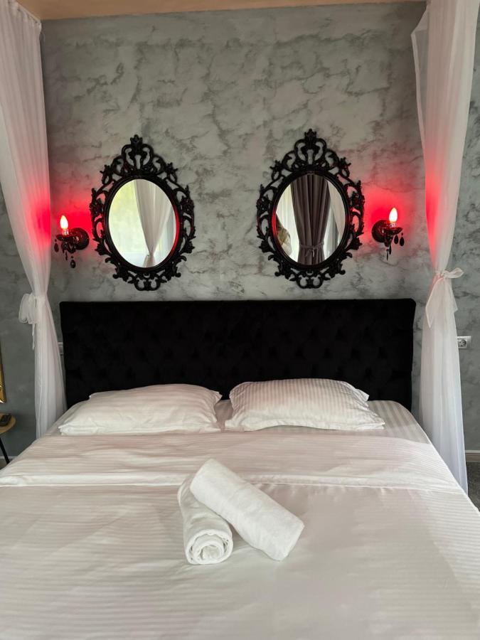 La Protap Calimanesti Hotel ภายนอก รูปภาพ
